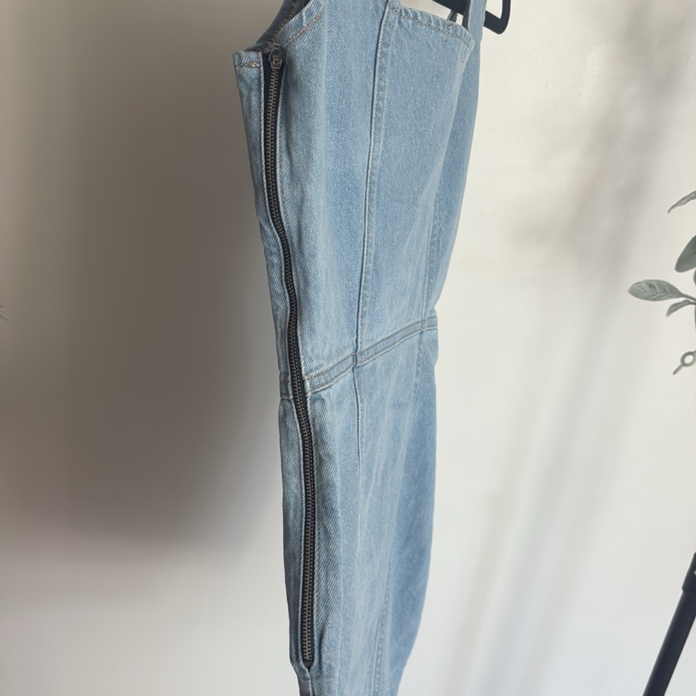 PrettyLittleThing Denim Dress - Picture 4 of 5